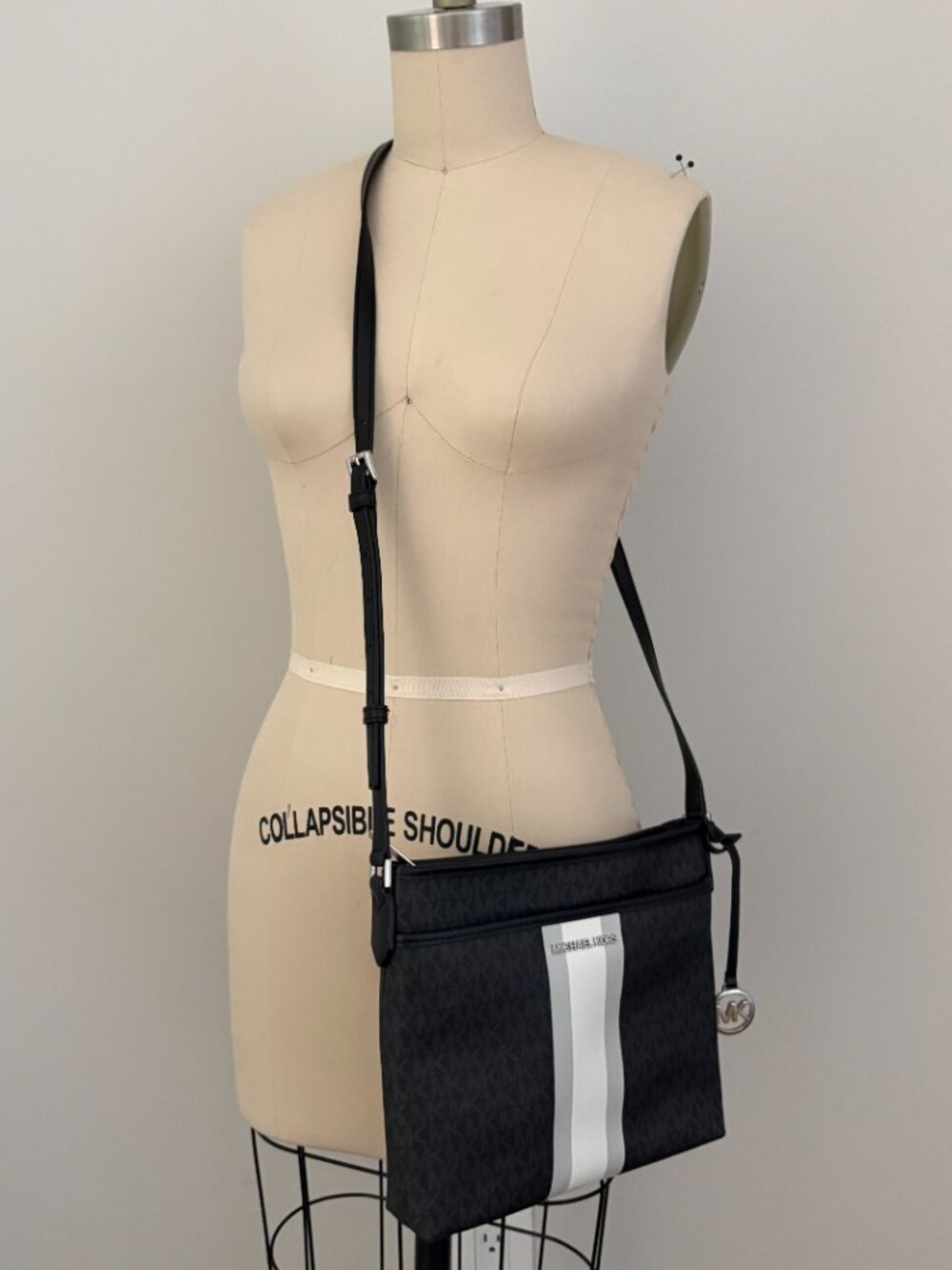 Michael Kors Bedford Signature Logo Stripe Crossbody Purse Black Grey White Chic